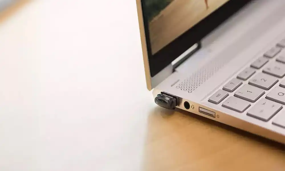 Clé USB compacte SanDisk Ultra Fit 16 Go, 32 Go, 64 Go, 128 Go, 256 Go, USB A 3.1 Gen 1 avec taux de transfert de 130 Mo/s, compatible Plug & Play et prise en charge de Rescue PRO Deluxe Waffir.Ma USB SanDisk MAROC 